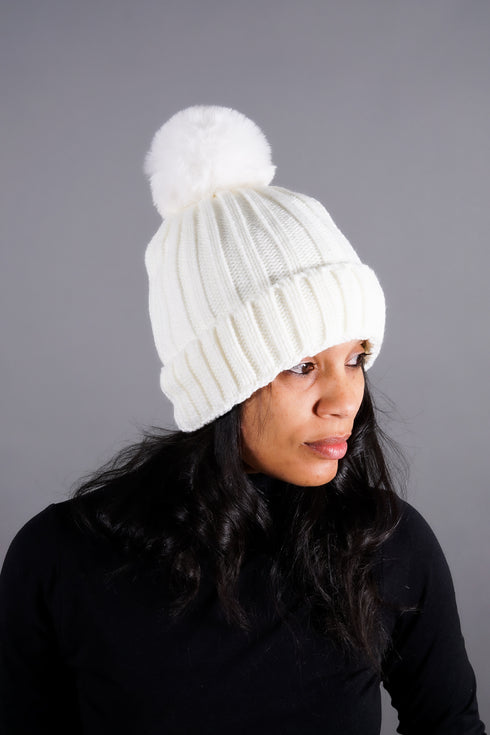 WINTER BABY (pom-pom)