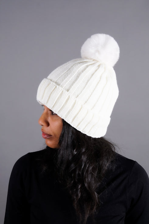 WINTER BABY (pom-pom)