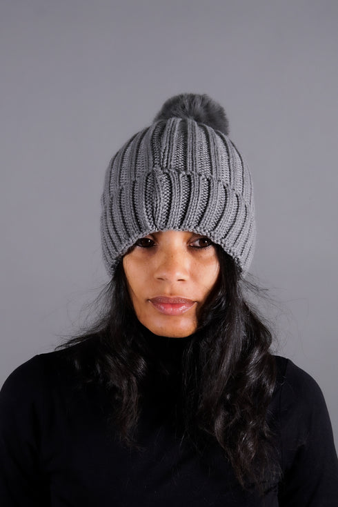 WINTER BABY (pom-pom)