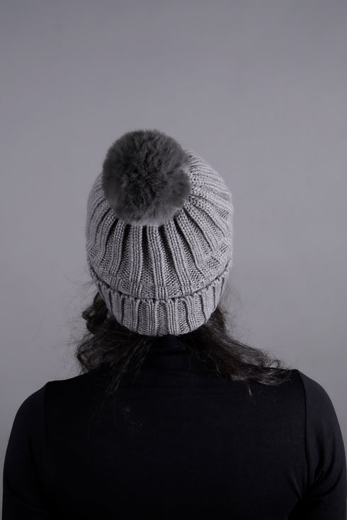 WINTER BABY (pom-pom)